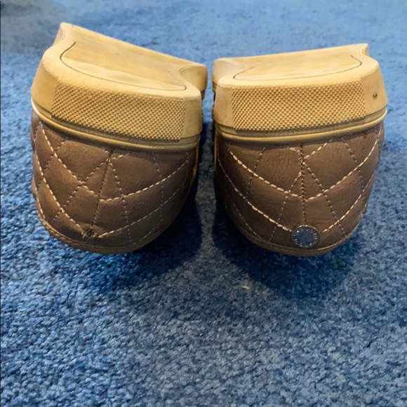 Steve Madden Grey/Taupe Quilted Sneaker - Picture 5 of 7